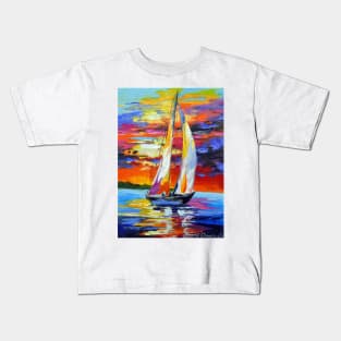 Fair wind for sailboat Kids T-Shirt